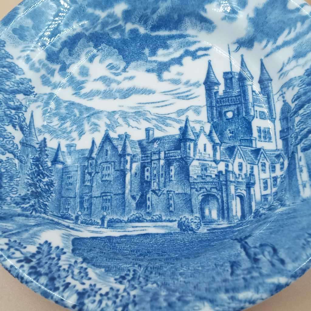 Vintage Unicorn Tableware, Made in England. Small pin plate and little bowl.