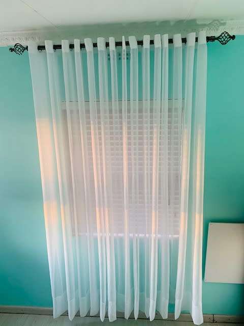 EYELET PLAIN SHEER VOILE CURTAIN  ** 5m x 230cm **  READY TO HANG!