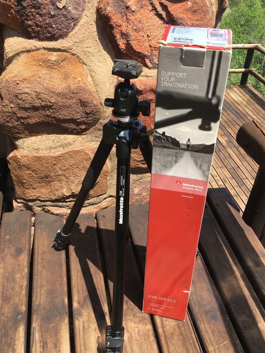 Manfrotto MK294A3-A0RC2 Aluminum Tripod with 496RC2 QR Ball Head