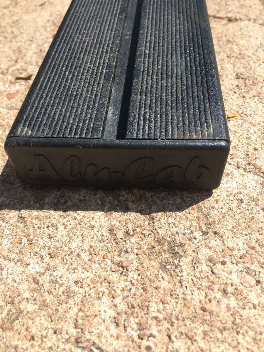 Alu-Cab cargo Load bars (two loadbards 1450mm)