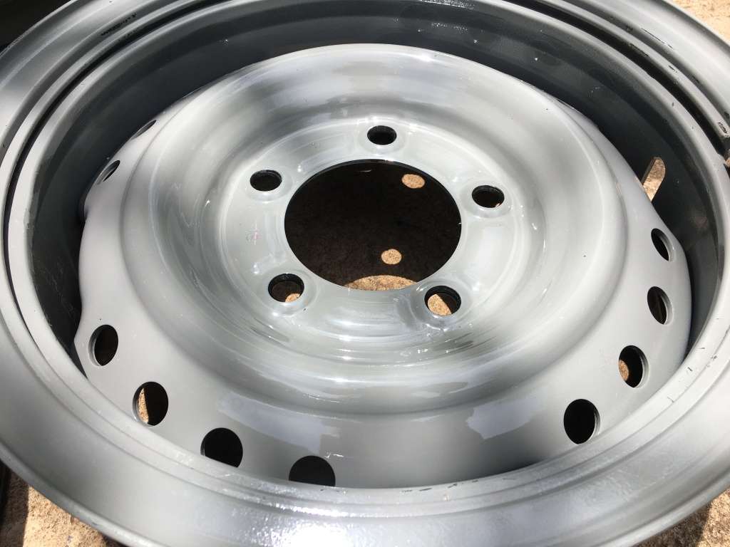 Land Cruiser Steel rims/wheels (set of 5)