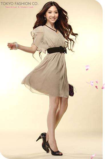 Louts Leaf Short Sleeve Chiffon Dress Sand