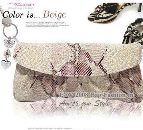 !!!NEW!!! Snake Skin Printed Clutch Beige