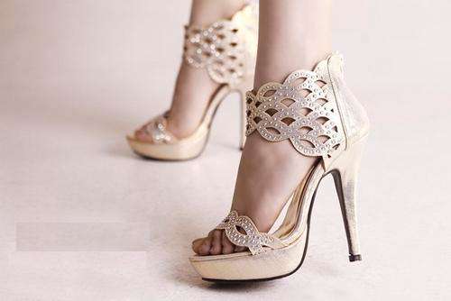 !!!NEW!!! Designer Decorated Sandals with Suede and Diamante ( Size 2 - 6 )