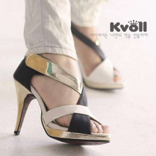 !! PROM !! Elegant Black and White Sandals for Matric Farewell (Size 2.5- 6.5)