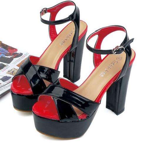!!!NEW!!! Thick 11cm High Heel Platform Sandals in Black ( Size 2.5 - 6 )