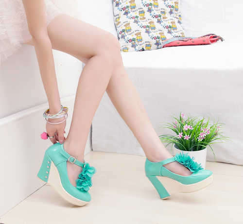 !!!NEW!!! Flower Wedges in Pink / Green / Cream ( Size 2 - 6 )