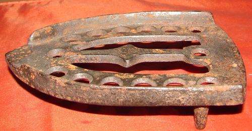Antique Clothing Iron stand- Dia. 13cm x 10cm x 2.5cm