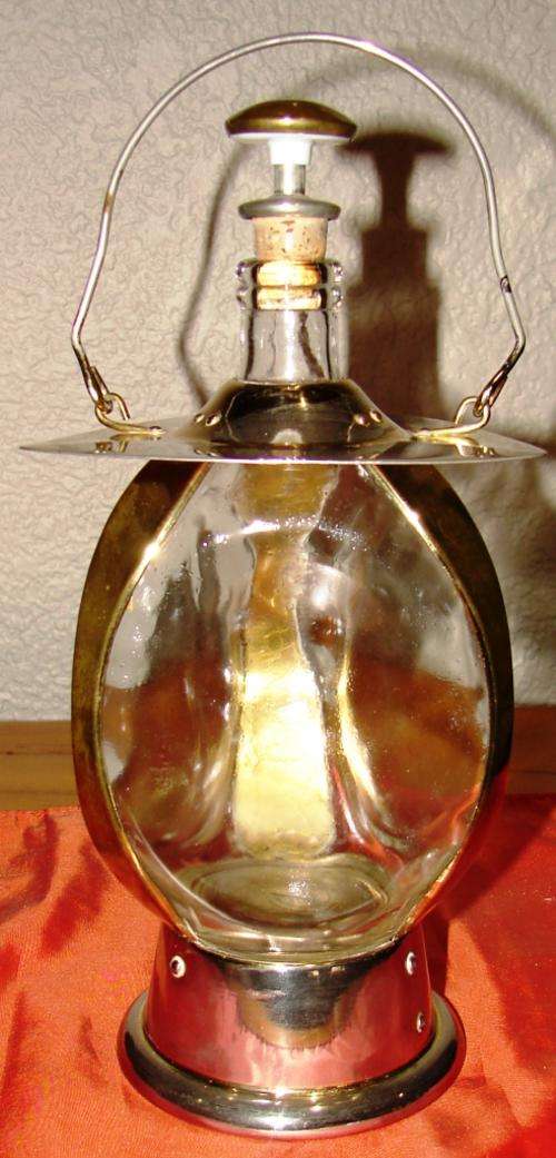 Vintage 50`s glass bottle- Musical liquor bottle-play tune-"How dry I am"-when lifted-working