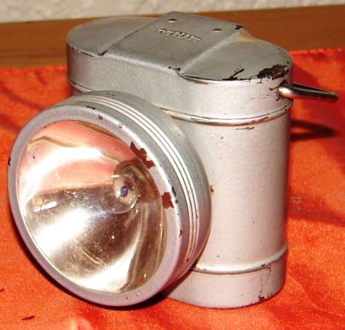 Vintage British EverReady grey metal bicycle/carry 2 D battery light with handle-1970-80`s