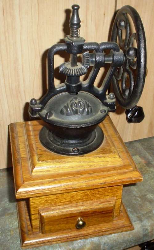 Interesting coffee/spice grinder oak wooden box and metal top-in working order