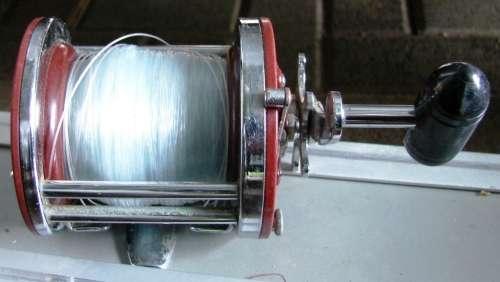 Vintage Pen no 500 fishing reel-working and in good condition