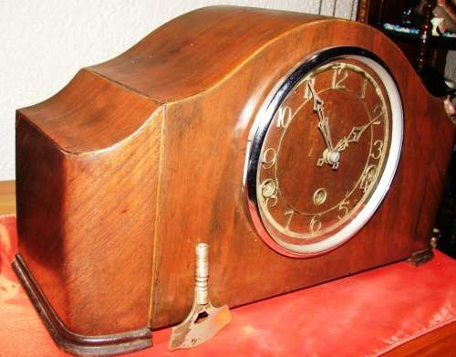 Beautiful vintage Smiths Enfield Mantel Clock -Made in England-Westminister Chimes-100% working