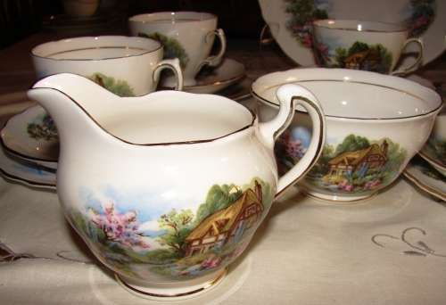 Beautiful vintage Royal C Vale 2 tea set with country scene and gold trimmings- England-21 piece