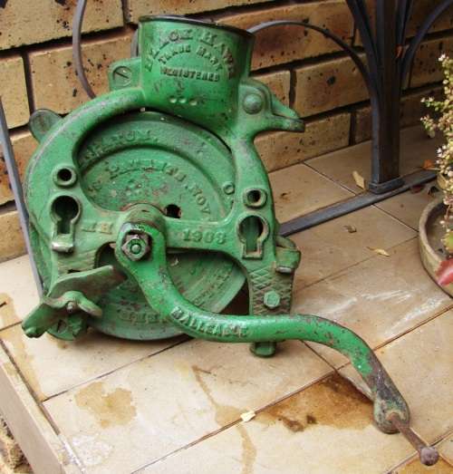 Antique Black Hawk Corn sheller-complete with all clamps in working order-good condition