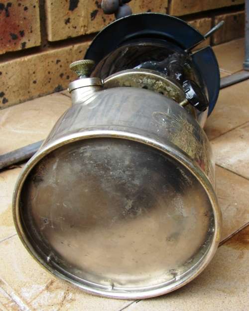 Green and silver Coleman Model 249- Made in Canada 05/1957 Kerosene lamp