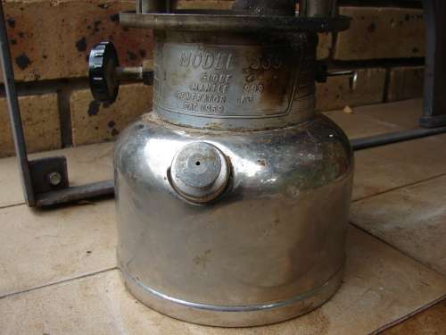 Green and silver Coleman Model 339- Made in Canada 01/1978 Kerosene lamp-no glass