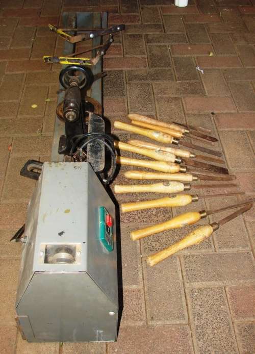 RTC Wood turning Lathe CL 1000 1/3 HP cycles 50 with 12 chisels-Marpel & Sons Sheffield England