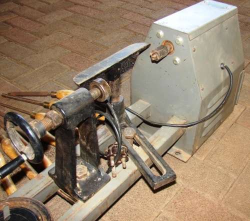 RTC Wood turning Lathe CL 1000 1/3 HP cycles 50 with 12 chisels-Marpel & Sons Sheffield England