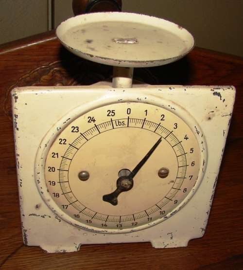 Antique kitchen scale to weigh 28 lbs-without weighing bucket