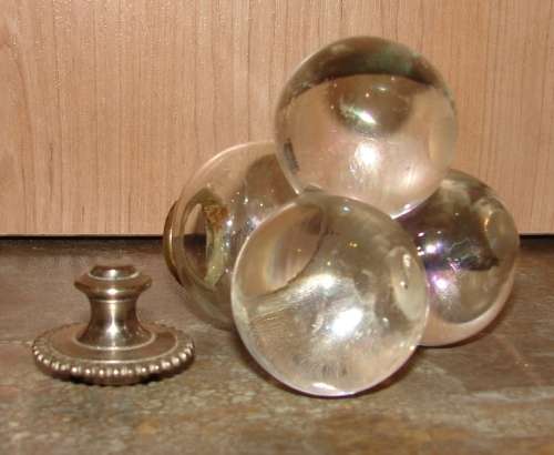 Interesting vintage glass inkwell with lid - Height 9 cm and BD 7 cm