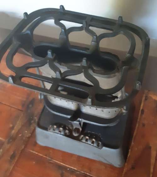 Antique cast iron portable cherosene/oil lamp/stove