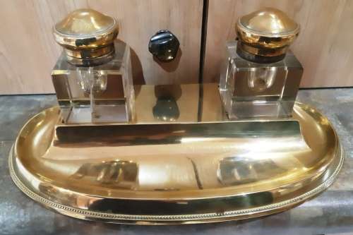 Beautiful big good quality vintage silver plated ink well with designer marking