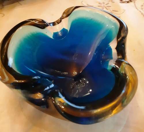 Beautiful dark blue Murano glass ash tray weight 800 gram-dia. 13 cm x 13 cm x 6 cm