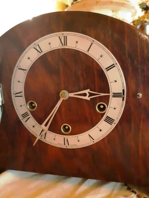 Beautiful 14 day Enfield  made in England Mantle clock-100% working-dia L 40 cm, H 23 cm w 16 cm