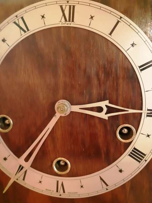 Beautiful 14 day Enfield  made in England Mantle clock-100% working-dia L 40 cm, H 23 cm w 16 cm