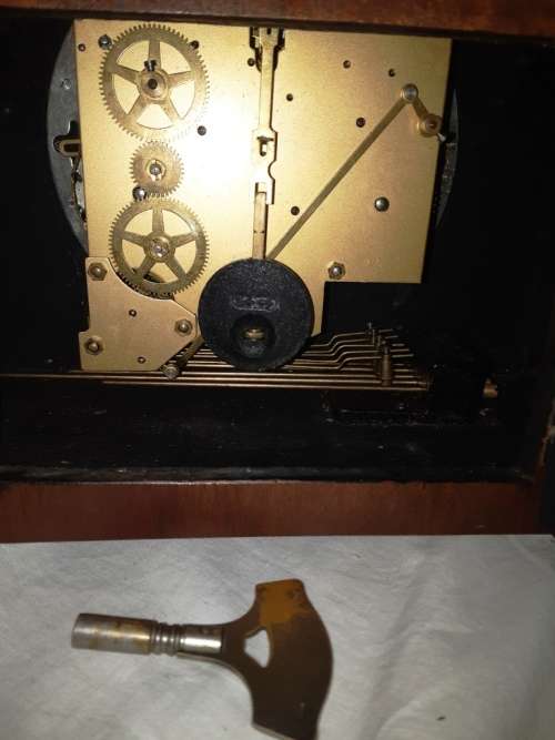 Beautiful 14 day Enfield  made in England Mantle clock-100% working-dia L 40 cm, H 23 cm w 16 cm