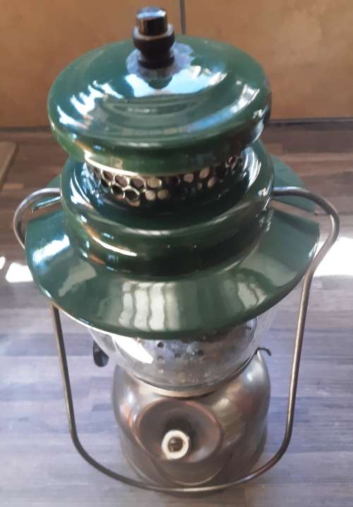 Vintage Coleman 249 "The Sunshine of the night" Made 2/2/1953 Canada kerosene lamp-need service