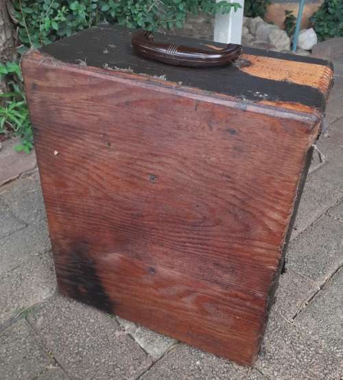 Vintage Keystone Model R8  -  8 mm movie projector in original  carry case