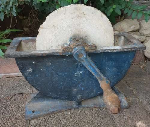 Vintage hand crank Grinding Wheel with lots character marked 10- working order