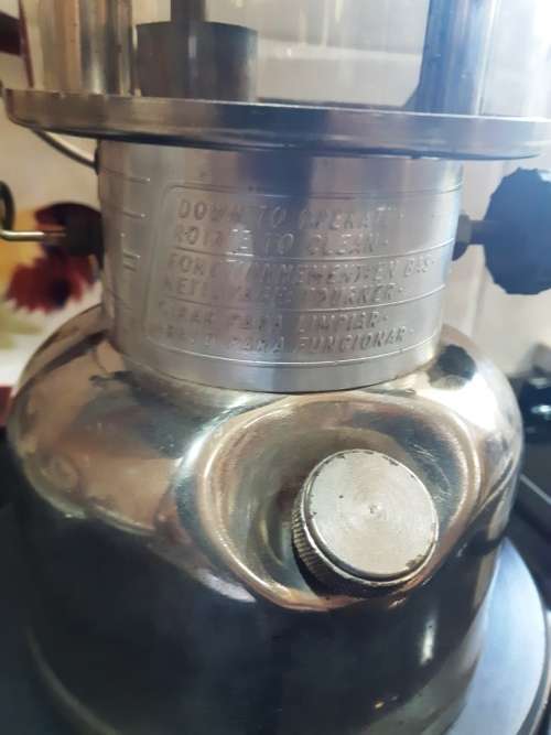 Vintage Coleman 339 -Feb 1981 Made in Canada-Kerosene Lamp-clean and in good condition