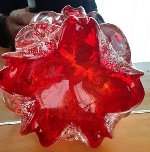 Stunning red  Murano bowl with silver dusted inlay-Top dia 13 cm and H 6 cm-no chips/cracks