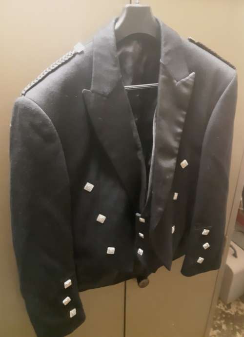 Traditional Scotties jacket/under jacket weared with a Kilt-100% wool (Transvaal Scottish battalion)