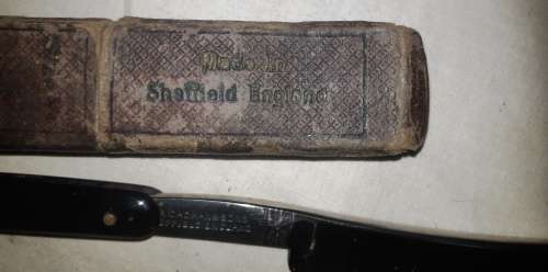Vintage hand forged Bengall throat Razor-made by Sheffield England - good condition/original box