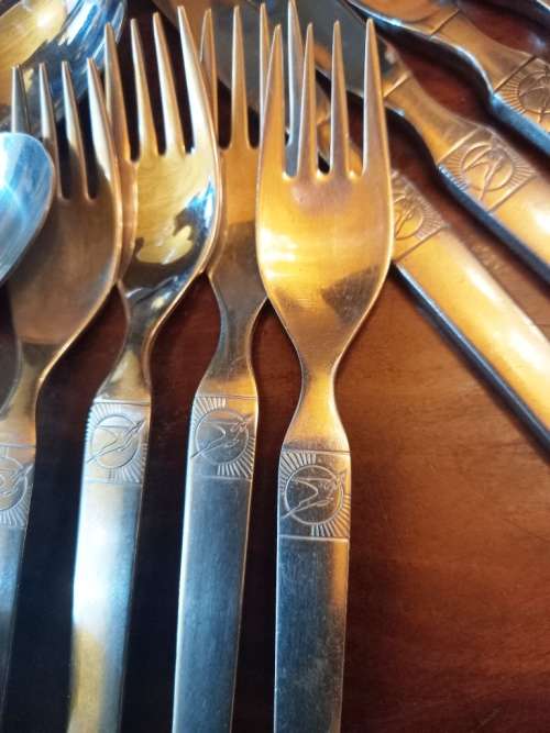 Collection of 23 quality old SAA/SAL(South African Airways) branded cutlery