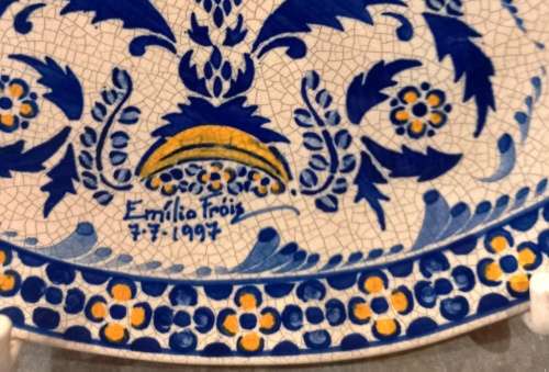 Beautiful big Portuguese Wall plate Pintado A. Mao-Emilio Frios 7-7-1997 -Dia 30 cm