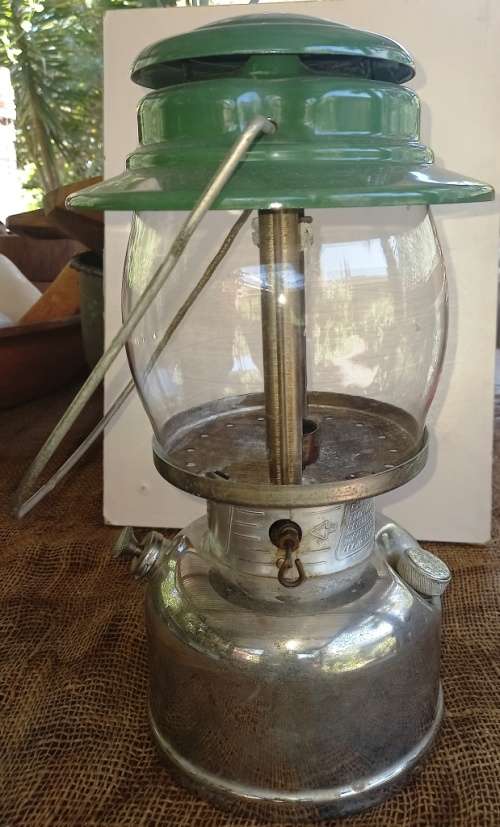 Coleman 639 Made in Canada 1/73 Kerosene Lamp/chrome tank/good cond. serviced- working