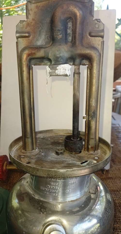 Coleman 639 Made in Canada 1/73 Kerosene Lamp/chrome tank/good cond. serviced- working