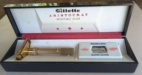 Stunning Gold plated Gillette Aristocrat Adjustable Razor set with blades-like new-hardly used