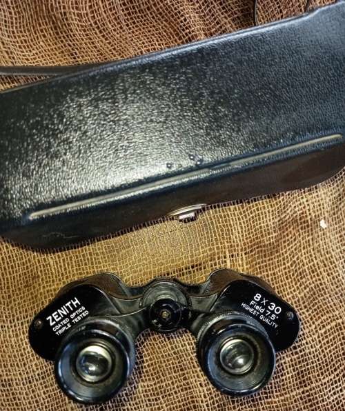 Vintage Zenith Coated Opticts-triple tested 8 x 30 Binoculars with carry box