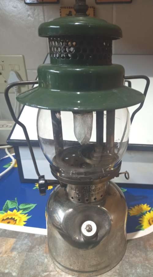 Coleman 249 Lantern `Sunshine of the Night` 6/1963-Made in Canada-serviced/working