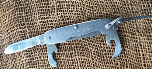 Vilco Old South Africa Defence Force military issue pocket knife, NATO stock # 7340-18-400-2426,