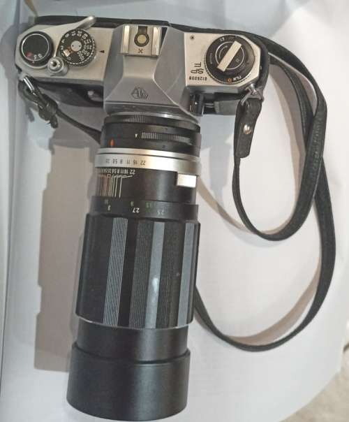 Pentax Spotmatic SP-F 35mm Camera SMC Takumar 1:2.8/55 Lens +Soligor Tele-Auto 1: 3.5 F 200mm Lens