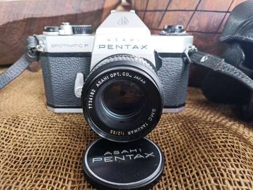 Pentax Spotmatic SP-F 35mm Camera SMC Takumar 1:2.8/55 Lens +Soligor Tele-Auto 1: 3.5 F 200mm Lens