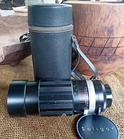 Pentax Spotmatic SP-F 35mm Camera SMC Takumar 1:2.8/55 Lens +Soligor Tele-Auto 1: 3.5 F 200mm Lens