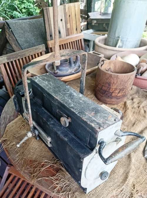 Wow!!... Big Antique Kodak LTD London `Focussing Spotlight`- Made in Great Britian